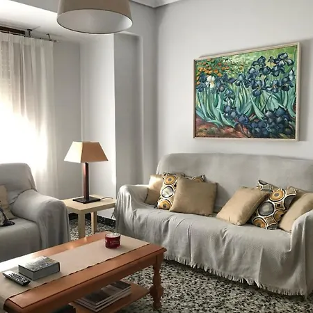 Bonito Piso En El Centro De Benaguacil